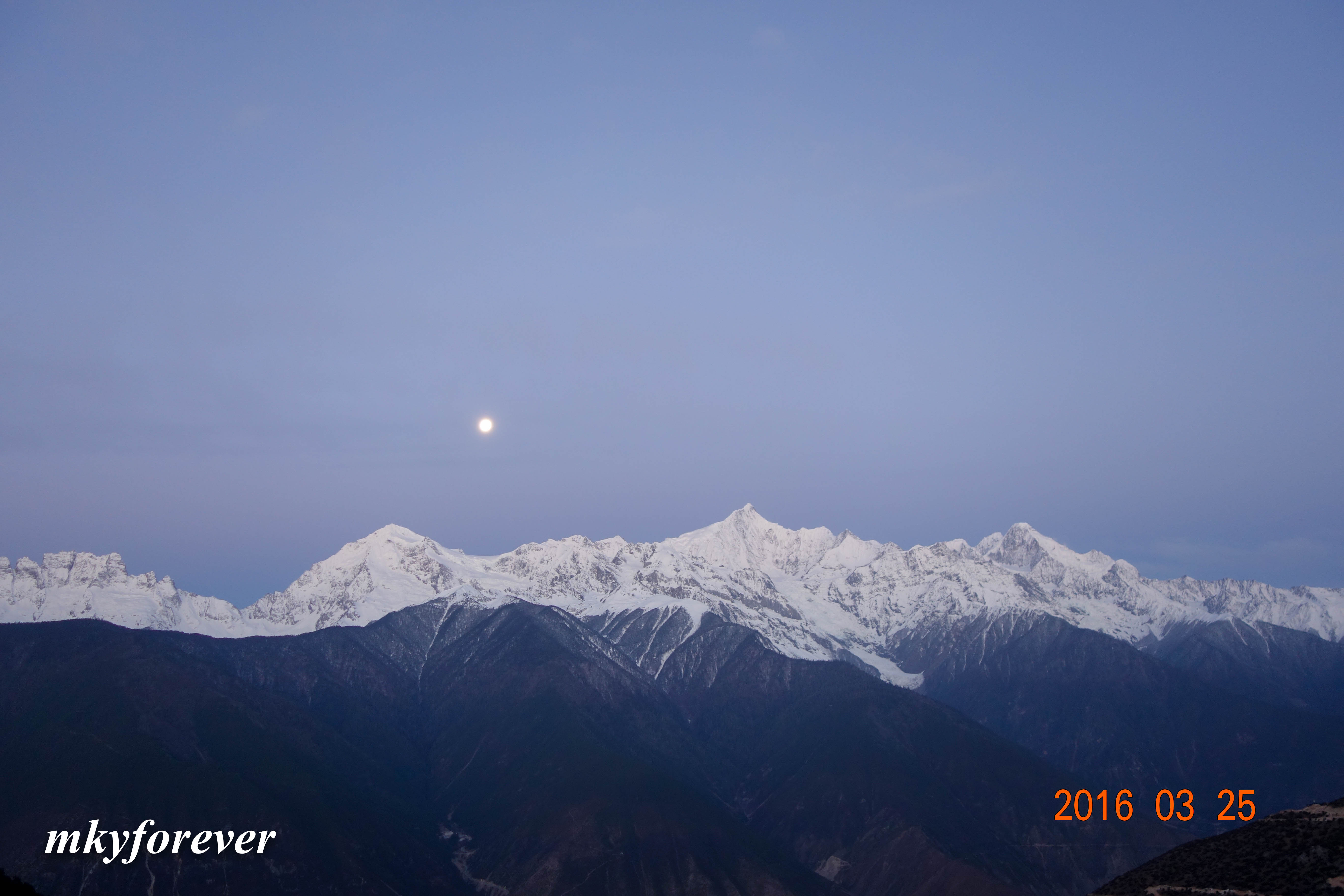 早晨、梅里雪山